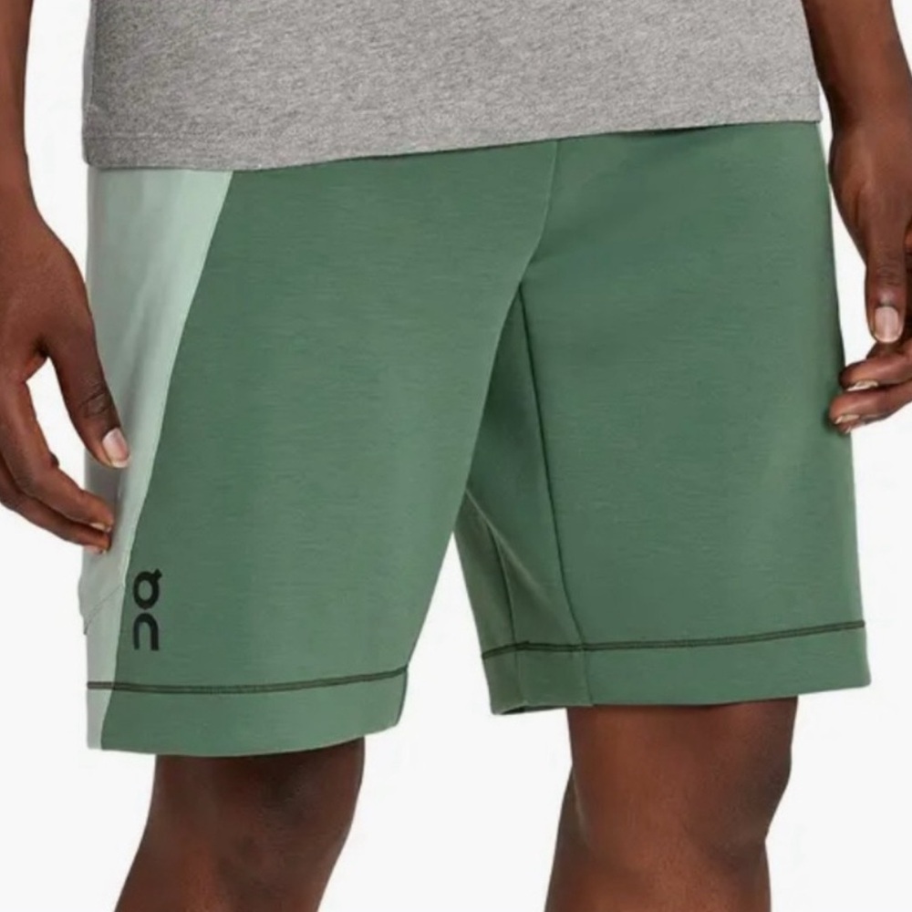On Running Men's Green Shorts